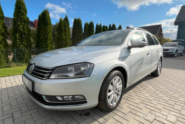 Volkswagen Passat B7 Variant wagon 5-doors