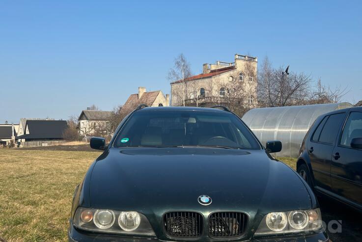 BMW 5 Series E39 Touring wagon