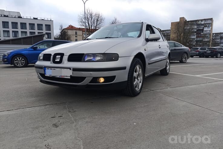 SEAT Toledo 2 generation Sedan