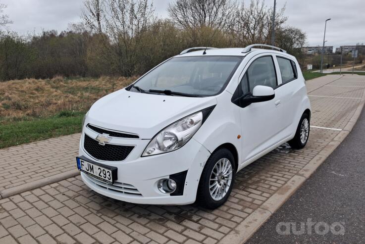 Chevrolet Spark M300 Hatchback