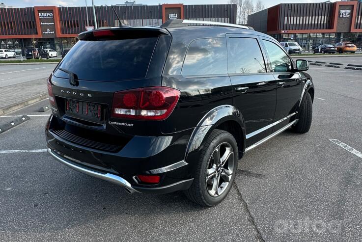 Dodge Journey 1 generation [restyling] Crossover