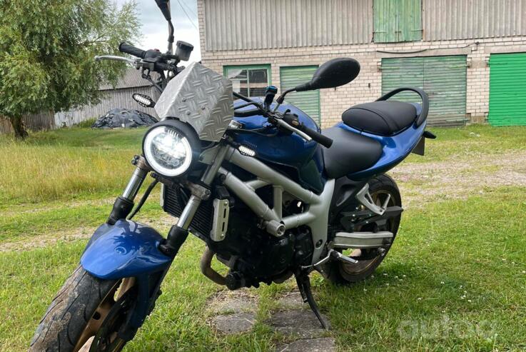 Suzuki SV