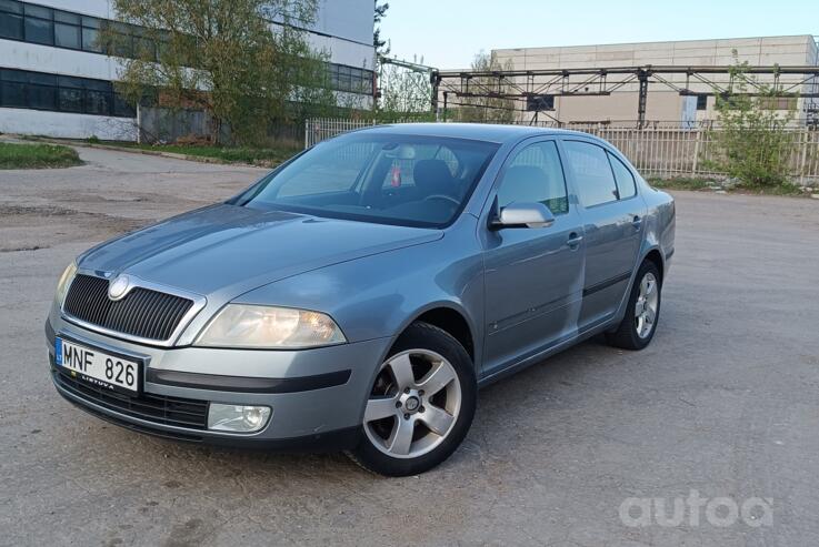 Skoda Octavia 2 generation Combi wagon 5-doors