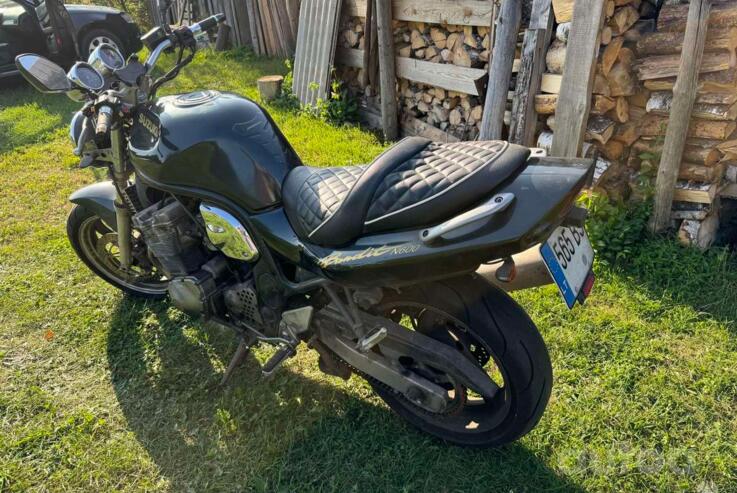 Suzuki GSF600S