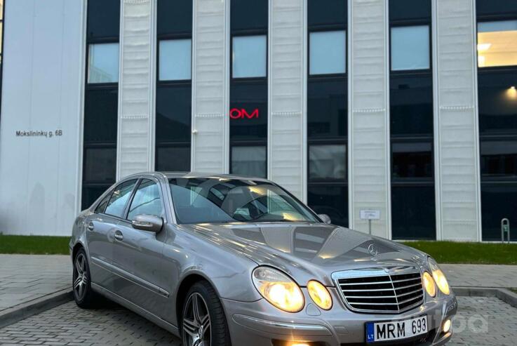Mercedes-Benz E-Class W211 Sedan