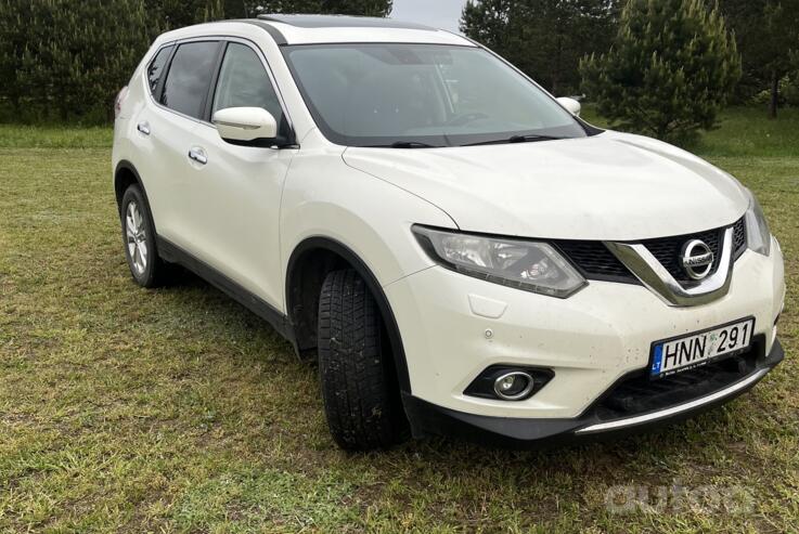 Nissan X-Trail T32 Crossover