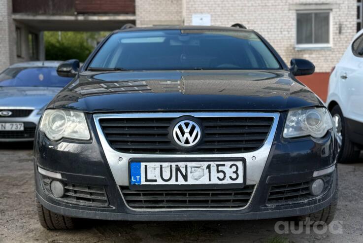 Volkswagen Passat B6 wagon 5-doors