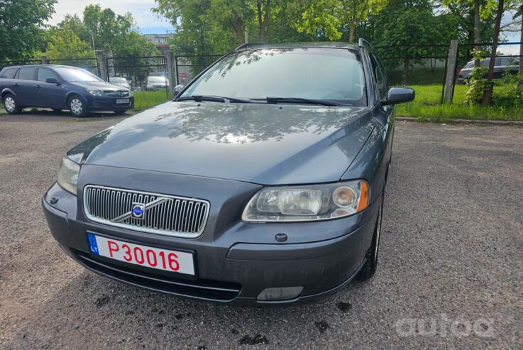 Volvo V70 2 generation [restyling] wagon 5-doors