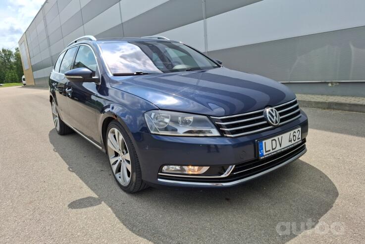 Volkswagen Passat B7 Variant Alltrack wagon 5-doors