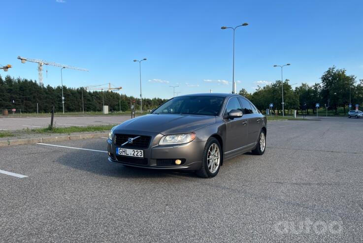 Volvo S80 2 generation Sedan