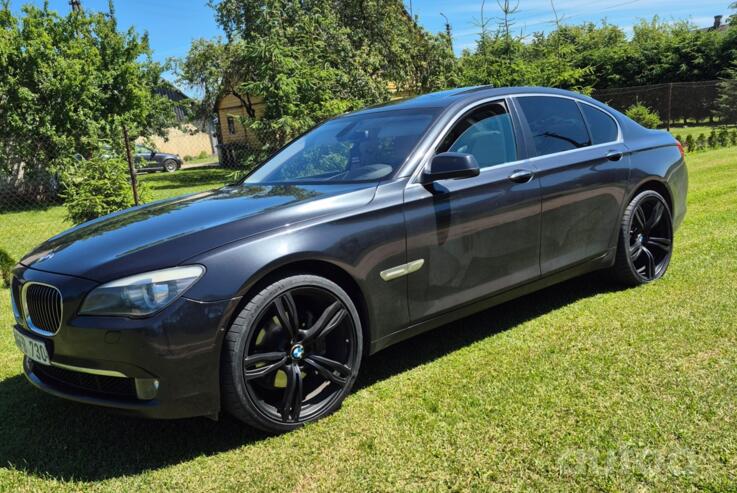 BMW 7 Series F01/F02 Sedan