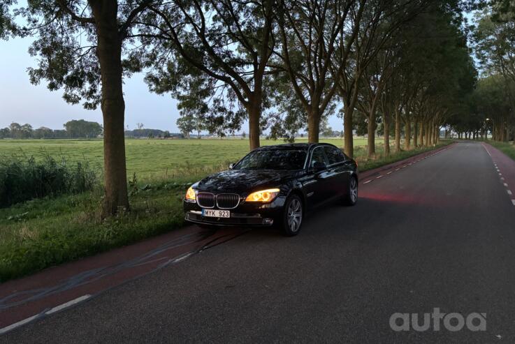 BMW 7 Series F01/F02 Sedan