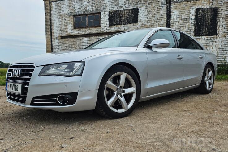 Audi A8 D4/4H Sedan