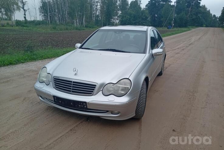 Mercedes-Benz C-Class W203/S203/CL203 Sedan