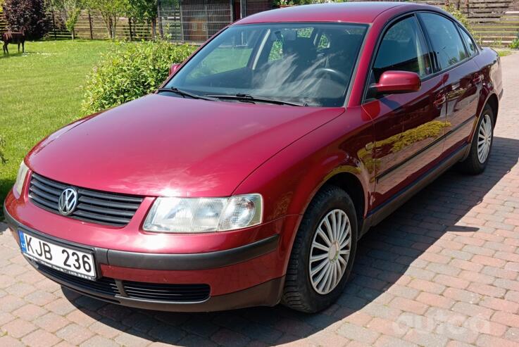 Volkswagen Passat B5 Sedan 4-doors