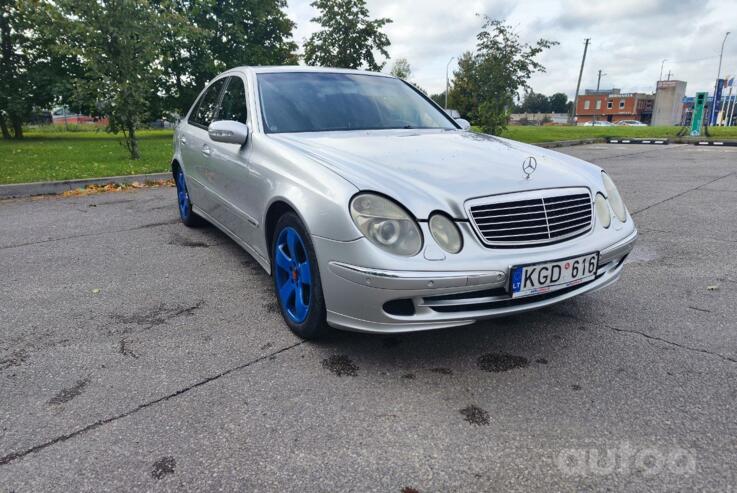 Mercedes-Benz E-Class W211 Sedan