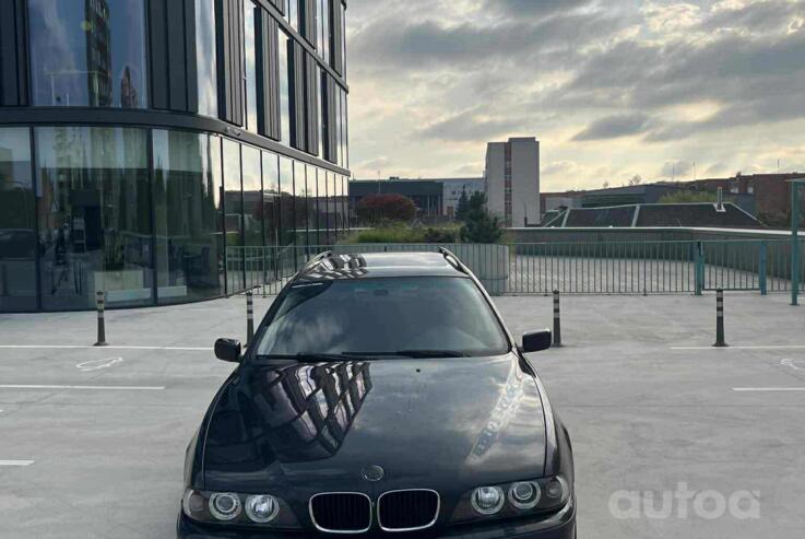 BMW 5 Series E39 Touring wagon