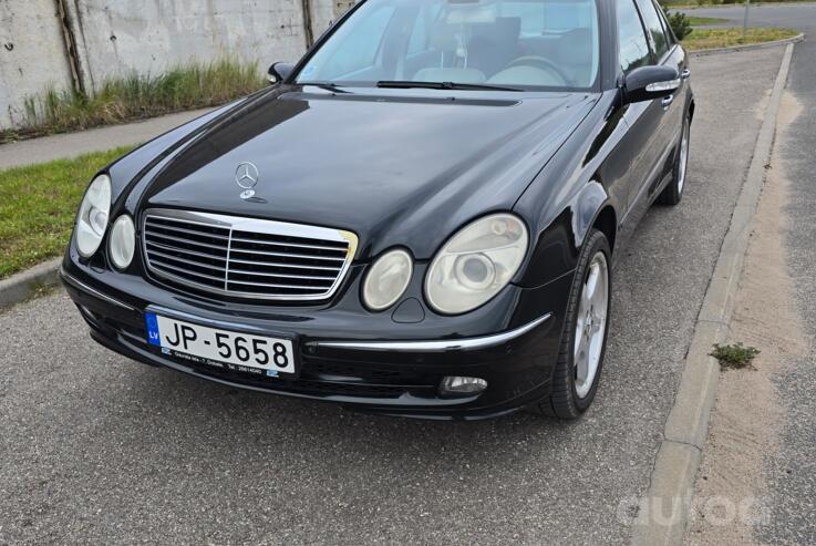 Mercedes-Benz E-Class W211 Sedan