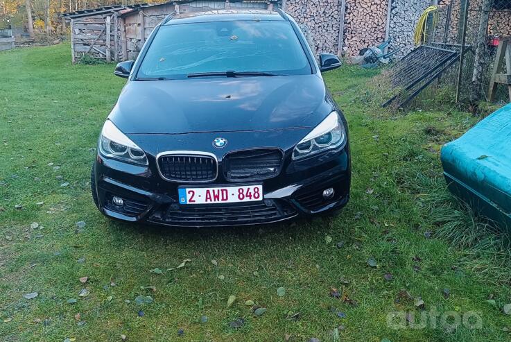 BMW 2 Series Active Tourer F45 Minivan