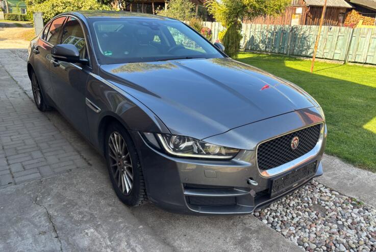 Jaguar XE 1 generation