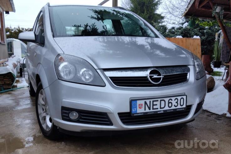 Opel Zafira B Minivan 5-doors