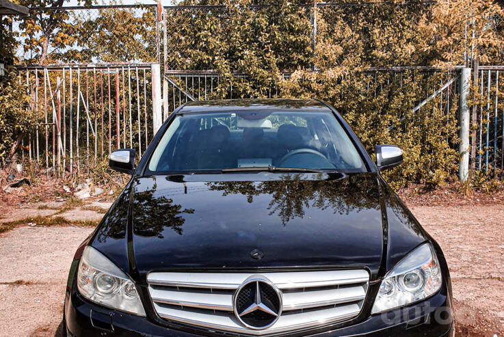 Mercedes-Benz C-Class W204/S204 Sedan