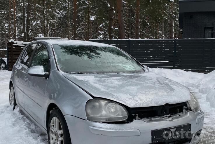 Volkswagen Golf 5 generation Hatchback 5-doors