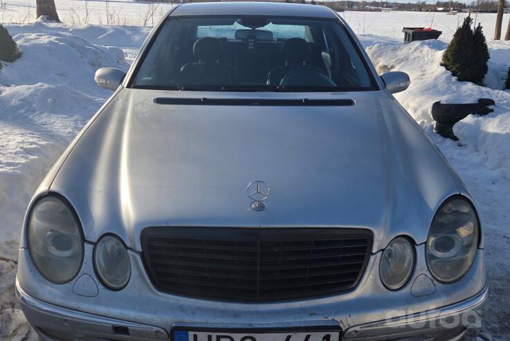 Mercedes-Benz E-Class W211 Sedan