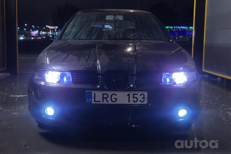SEAT Leon 1 generation Hatchback