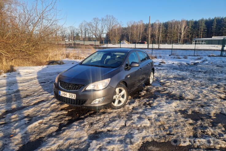 Opel Astra J [restyling] Hatchback 5-doors