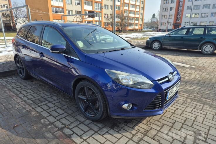 Ford Focus 3 generation wagon 5-doors