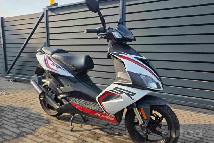 Aprilia SR