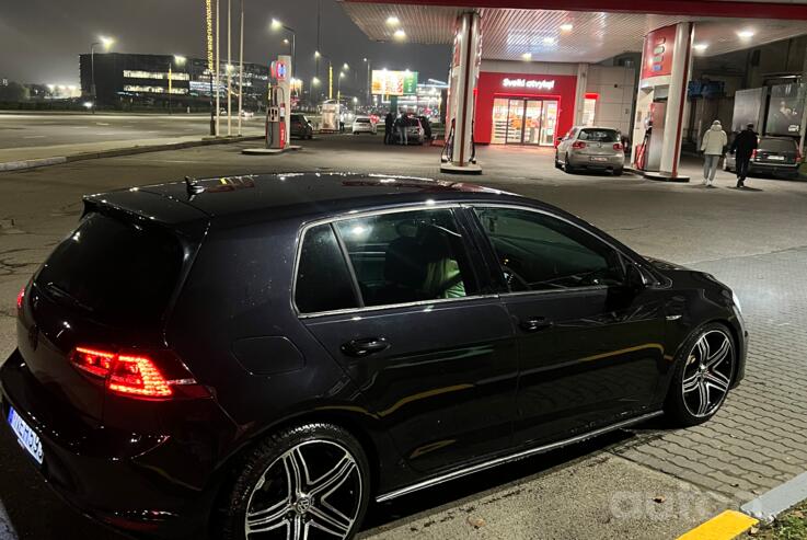 Volkswagen Golf 7 generation Hatchback 5-doors