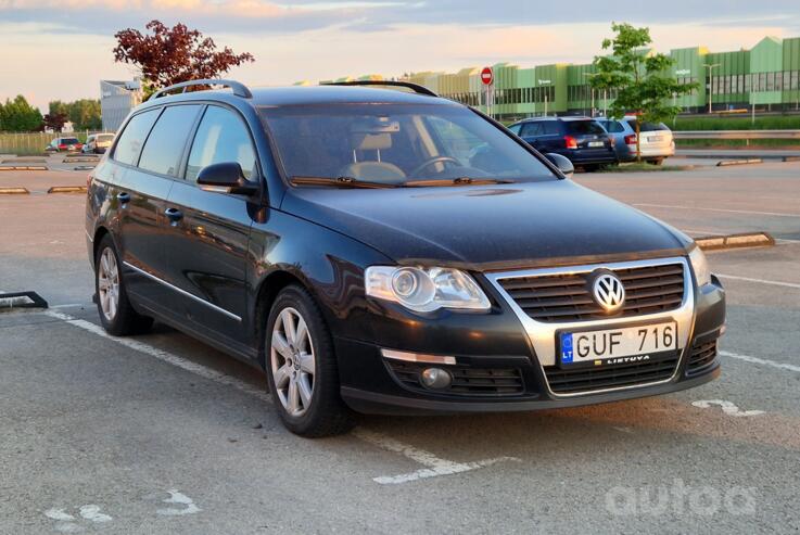 Volkswagen Passat B6 wagon 5-doors