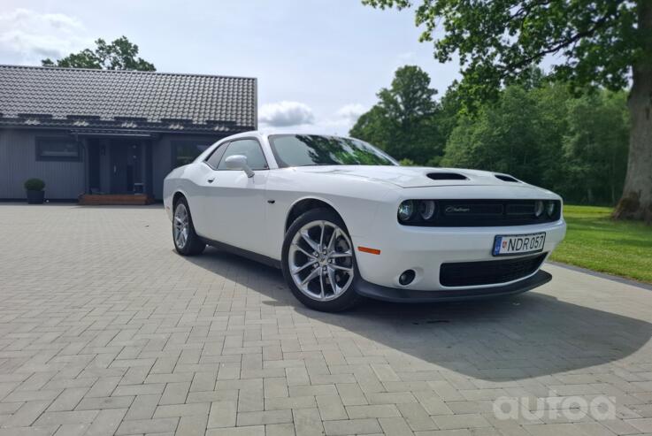 Dodge Challenger 3 generation [2th restyling] Coupe