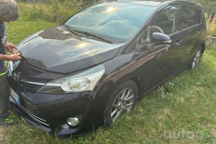 Toyota Verso 2013