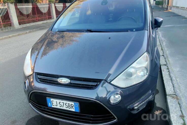 Ford S-Max 2011