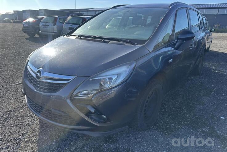 Opel Zafira B [restyling]