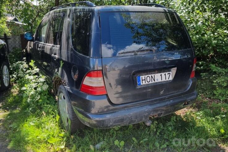 Mercedes-Benz M-Class W163 Crossover 5-doors