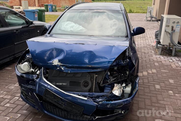 Opel Vectra C [restyling] wagon 5-doors