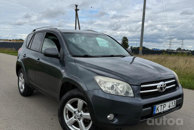 Toyota RAV4 3 generation Crossover
