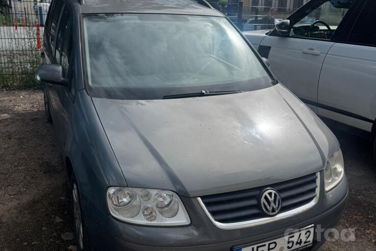 Volkswagen Touran 1 generation Minivan