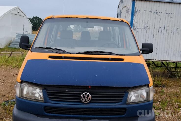 Volkswagen Caravelle T4 Minivan