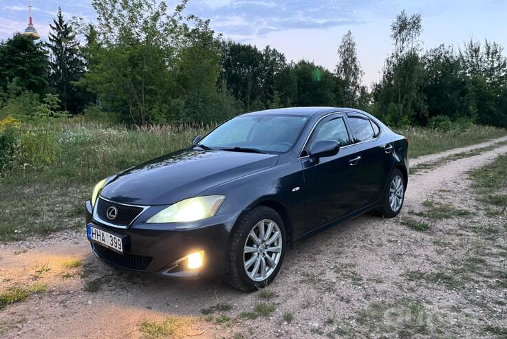 Lexus IS XE20 Sedan 4-doors