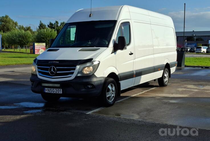 Mercedes-Benz Sprinter Second generation