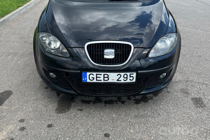 SEAT Toledo 3 generation Hatchback