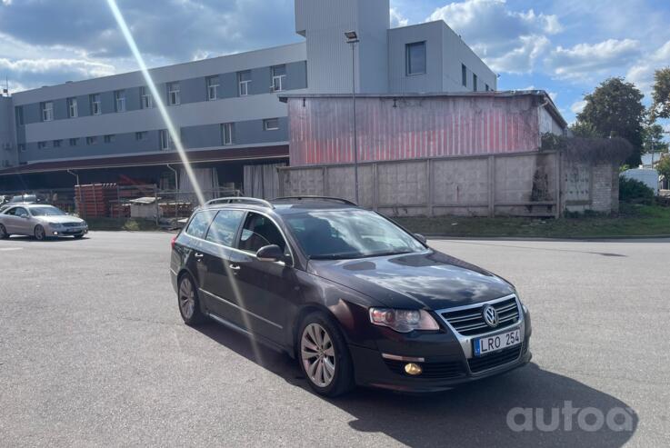 Volkswagen Passat B6 wagon 5-doors