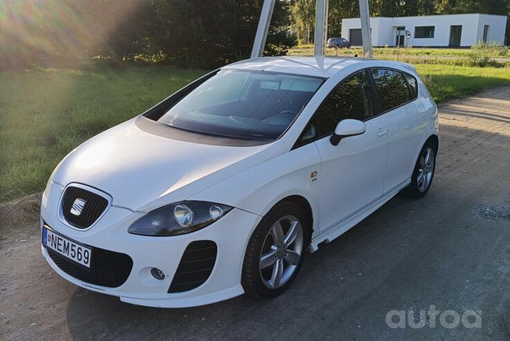 SEAT Leon 2 generation Hatchback 5-doors