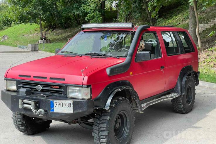 Nissan Terrano WD21 SUV 5-doors