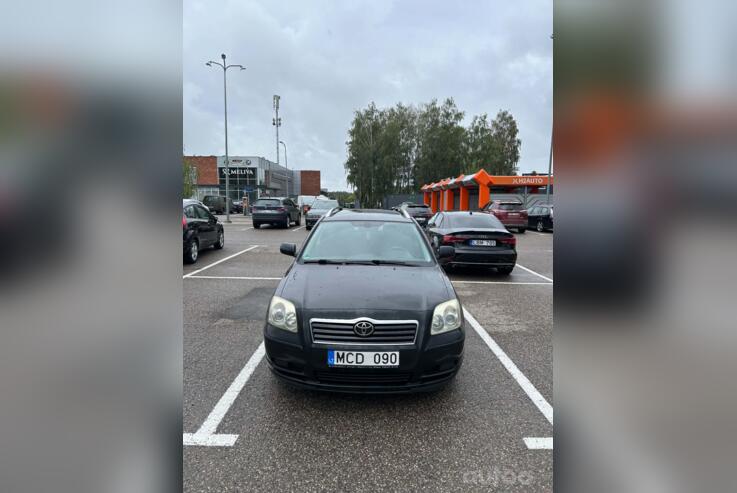 Toyota Avensis 2 generation wagon